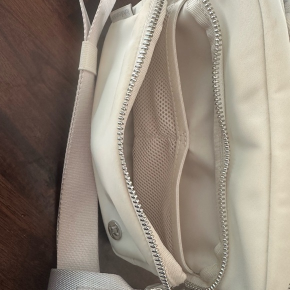 Lululemon Cream Crossbody Bag - Picture 6 of 6